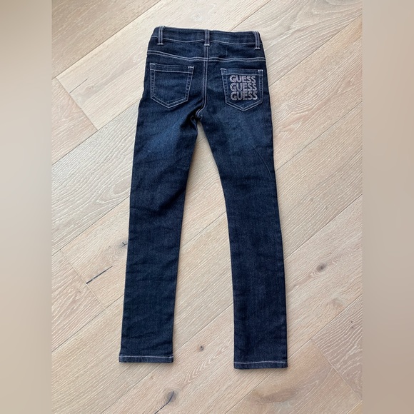 Guess Jeans - Picture 2 of 6